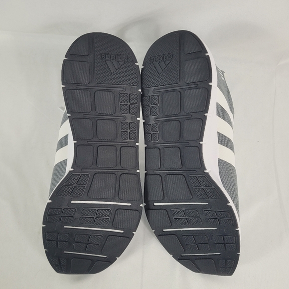 Adidas Swift Run 1.0 Men\'s Running Shoes Sneakers Grey White Sz 11.5 New In Box